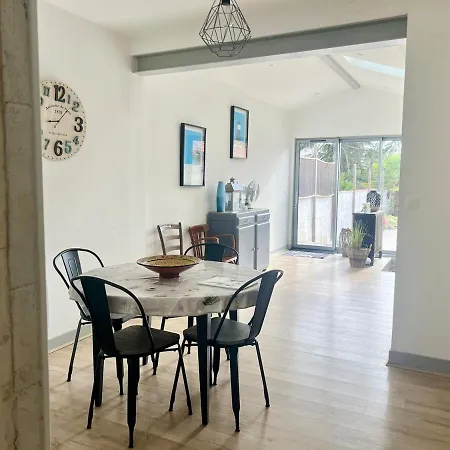 Charmante Maison Fourasine Centre-ville Jardin 4*