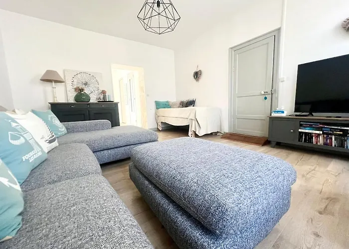 Charmante Maison Fourasine Centre-ville Jardin Pensión